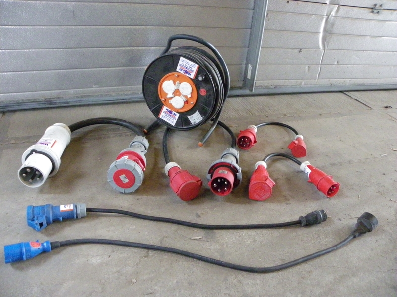 Verloopkabel 230V huren