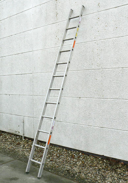 Opsteekladder 3,2 mtr./12 treden huren