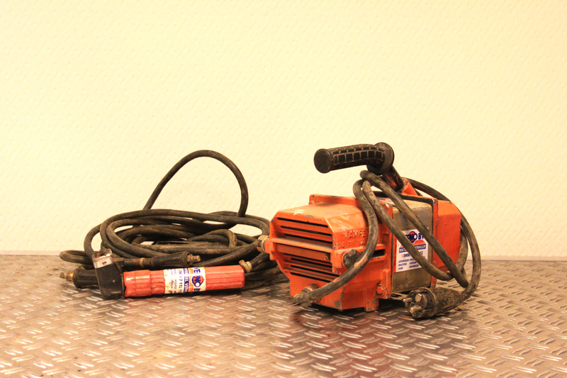 Lastrafo 230V | 75 - 130 Ampère huren