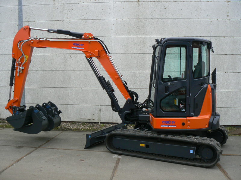 Midi-Graafmachine 5.200 kilo/diesel huren