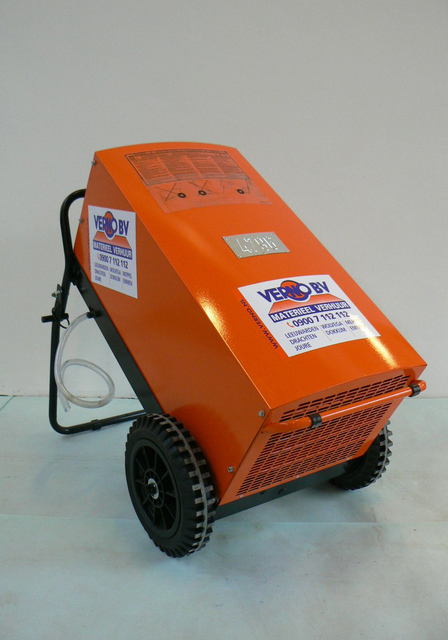 Bouwdroger 230V max. 90 liter/24 uur huren