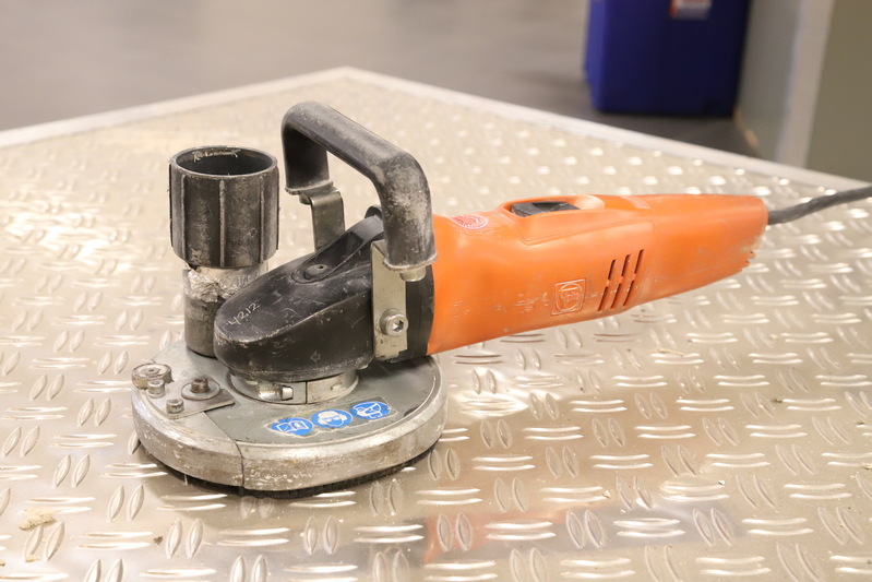 Betonslijpmachine | 230V huren