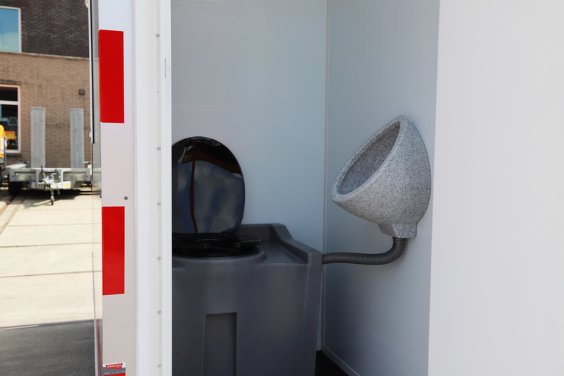 Schaftwagen 4 meter | Inclusief zonnepaneel & wc huren