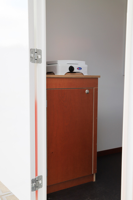 Schaftwagen 4 meter | Inclusief zonnepaneel & wc huren