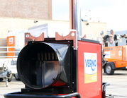 Indirect gestookte heater leverbaar met brandstoftanks, luchtafvoerslang en/of ruimtethermostaat.