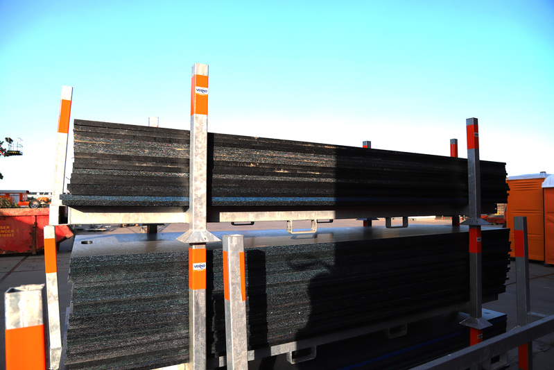 Transportrek voor 25 rijplaten 1 x 3 meter huren