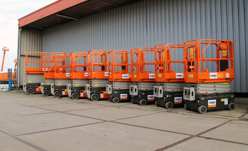 Schaarhoogwerker | Accu | 7,9 meter (lithium) huren