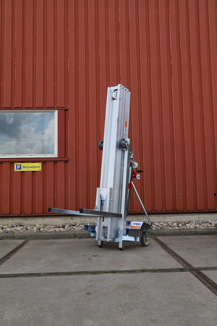 Montagelift | 300 kg | 7,5 meter huren