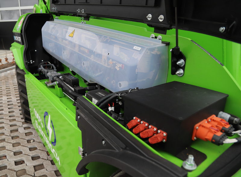 Verreiker 100% Elektrisch | Maximaal 2.500 kg | 4,8 meter huren