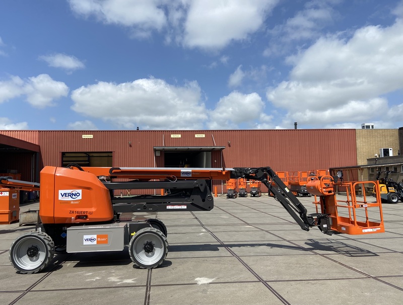 Knik-telescoop hoogwerker | 17,8 meter | Accu | 4x4 zelfrijdend huren