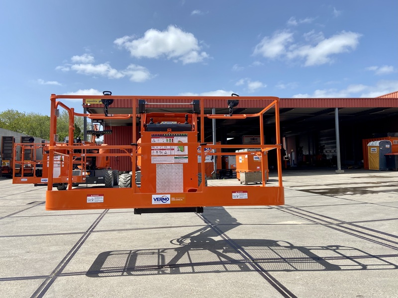 Knik-telescoop hoogwerker | 21,4 meter | Accu | 4x4 zelfrijdend huren