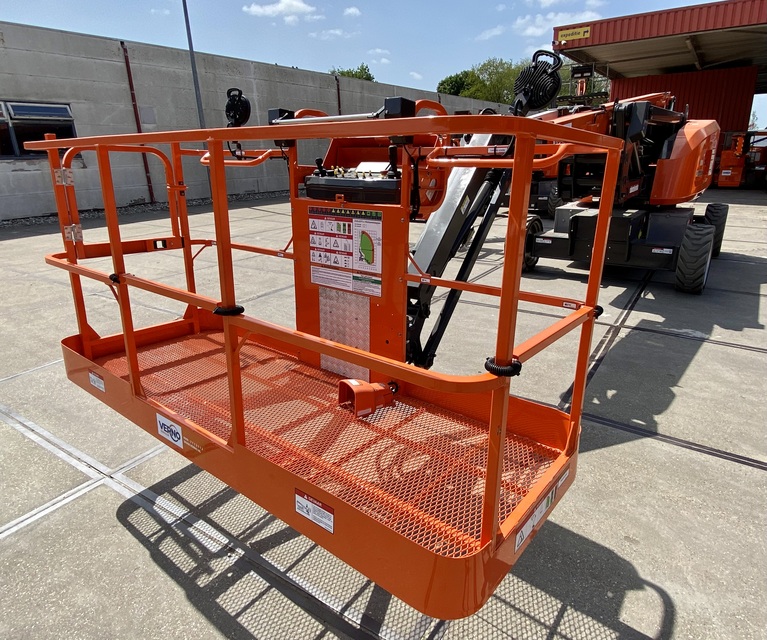 Knik-telescoop hoogwerker | 21,4 meter | Accu | 4x4 zelfrijdend huren