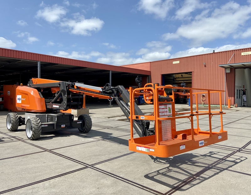 Knik-telescoop hoogwerker | 21,4 meter | Accu | 4x4 zelfrijdend huren