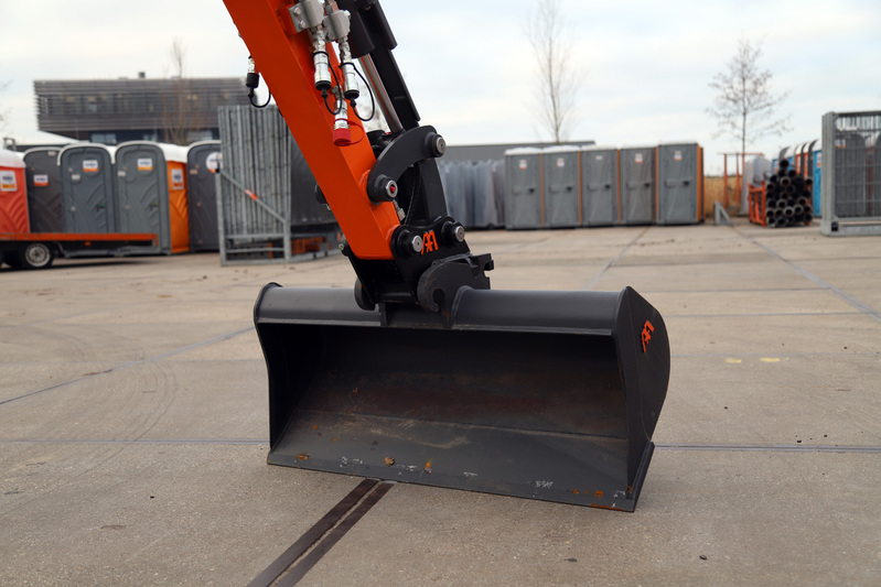 Mini-Graafmachine 2.700 kilo/diesel huren