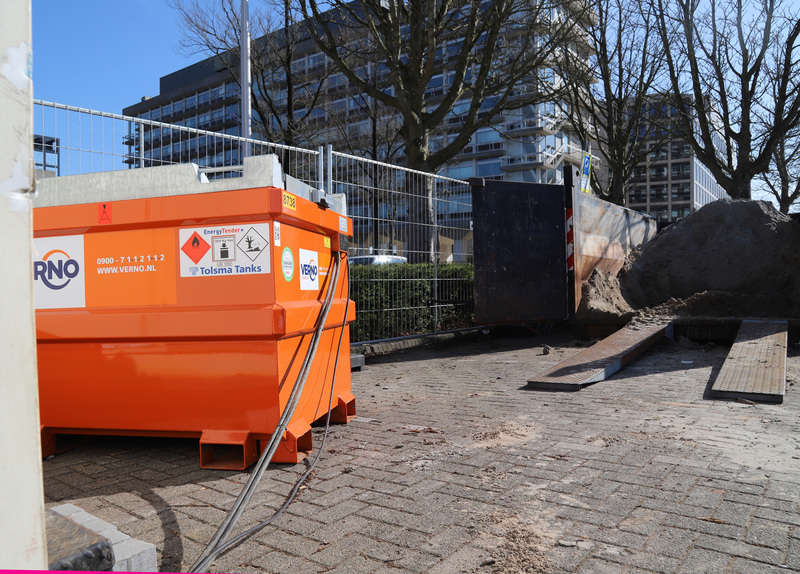 Brandstoftank 1.000 liter | IBC keur | Met pompinstallatie huren