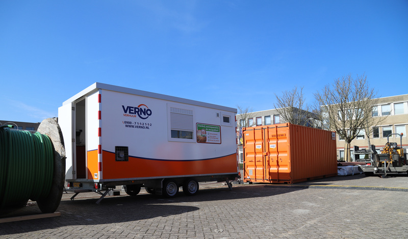 Schaftwagen 5 meter | Zelfvoorzienend | Inclusief zonnepaneel en wc huren
