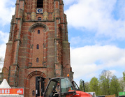 Ruwterrein-Heftruck in gebruik tijdens evenement in Leeuwarden.