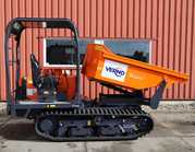 Met deze dumper op rupsen werk je zeer compact op onverhard terrein.