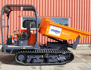 Met deze dumper op rupsen werk je zeer compact op onverhard terrein.