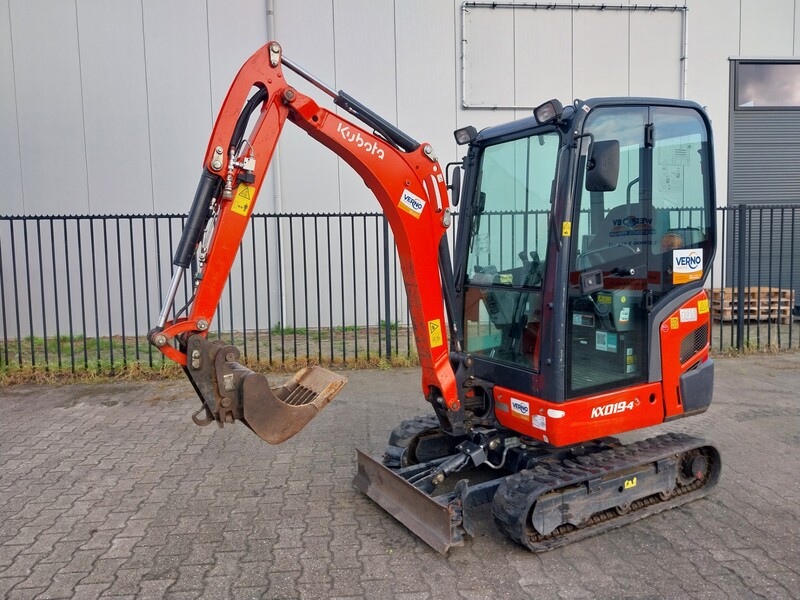Puinbak minikraan 1.600-1.900 kg huren