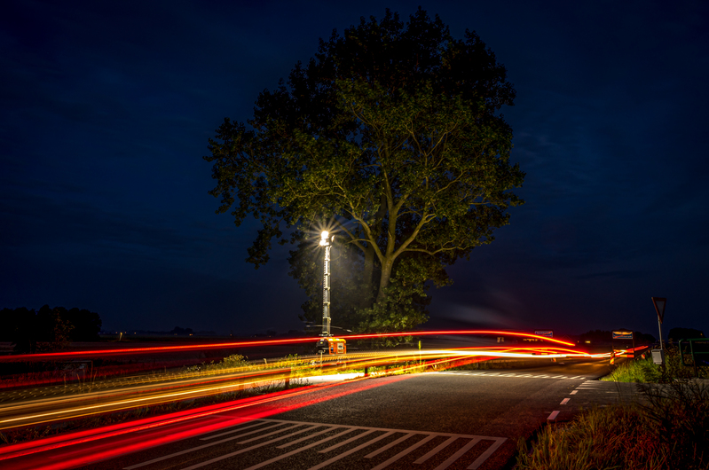 Lichtmast ingezet ten behoeve van de verkeersveiligheid op een t-splitsing.